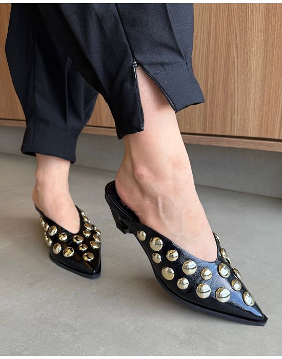 MULE ADRIANA COURO VERNIZ PRETO