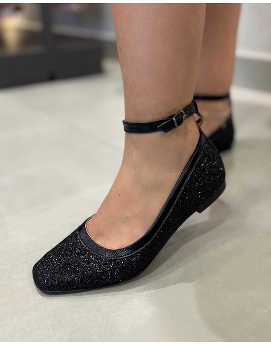 SAPATILHA REBECCA EM GLITTER PRETO COM ACABAMENTO DE COURO