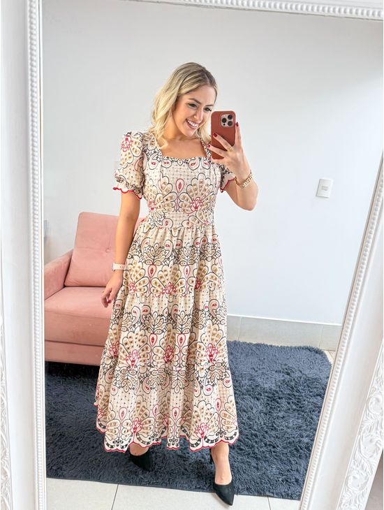 VESTIDO PRINCESA EM LESIE BORDADO PALHA - Le Fancy store