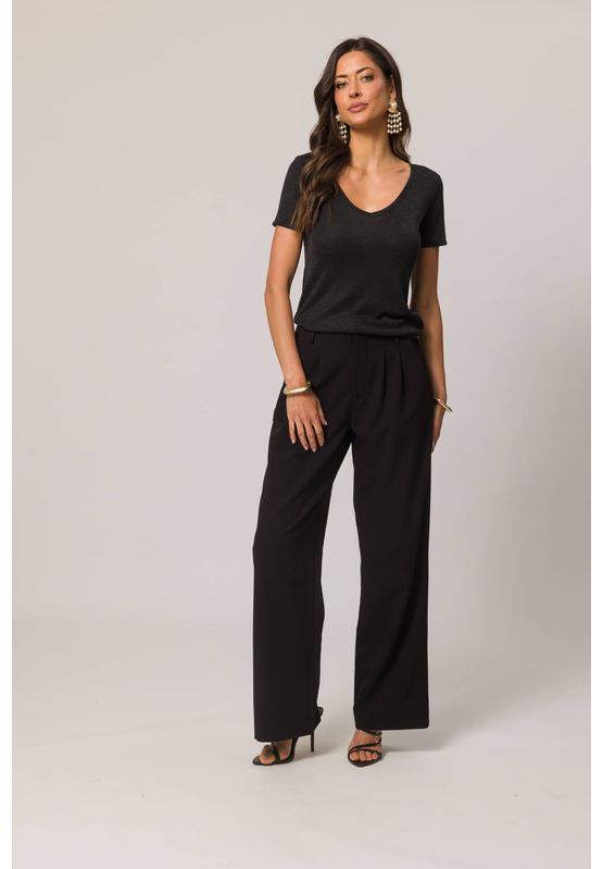 Blusa Basica Gola V Doce Trama 103956 Preto - USE MV ESSENCE