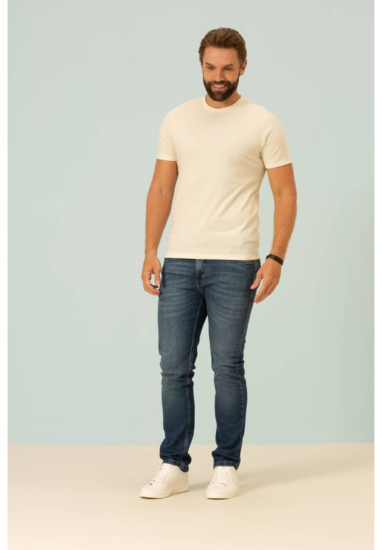 Camiseta Masculina Em Malha Maquinetada Com Bordad... - USE MV ESSENCE