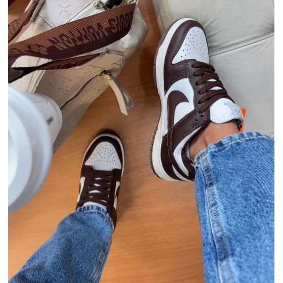 Nike dunk chocolate e branco