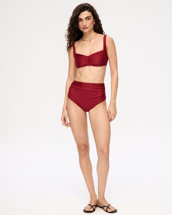 Calcinha hot pants vermelha cintura alta, Luana August
