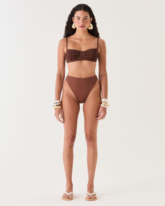 CALCINHA BIQUÍNI HOT PANTS CAVADA MARROM LIZ - AUGUST