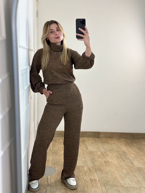 Conjunto Calça e Blusa Marrom