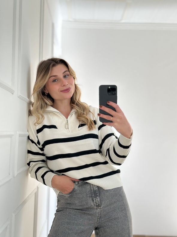 Blusa Modal Listrada Off White