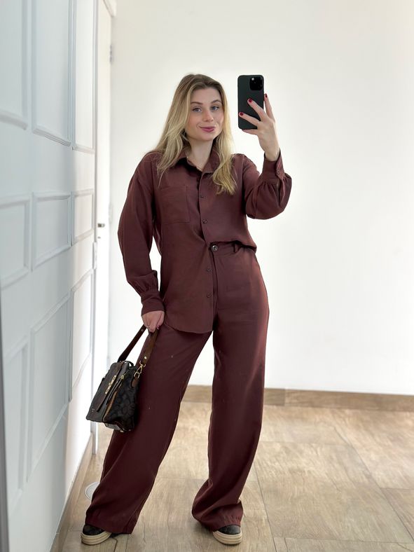 Conjunto Alfaiataria Calça e Camisa Marrom