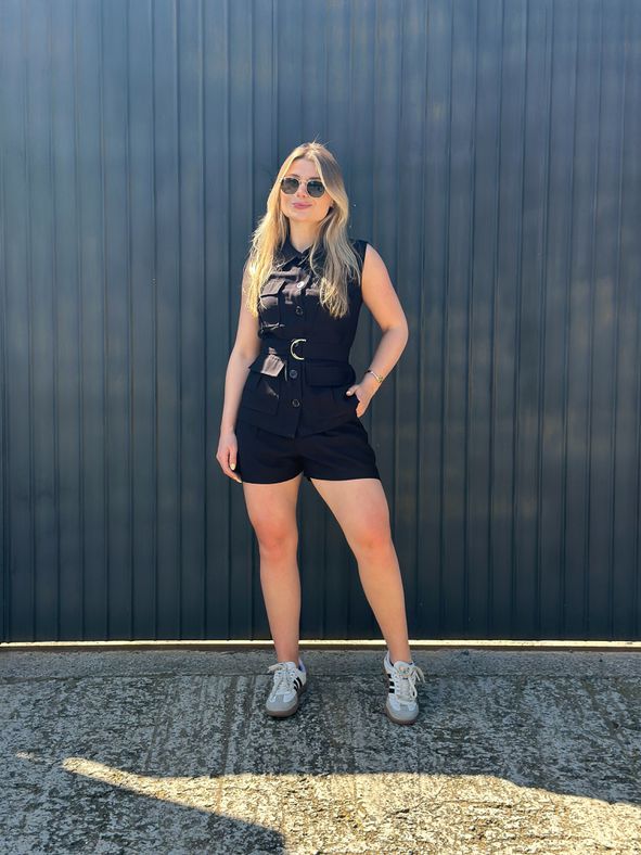 Conjunto Short e Colete Preto