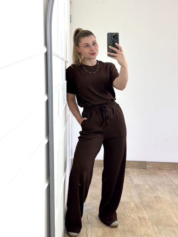 Conjunto Calça e Blusa Marrom