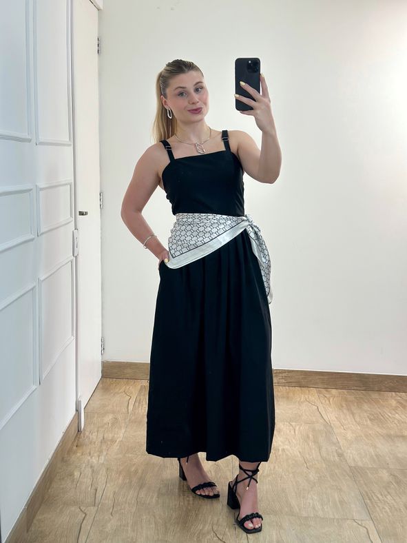 Vestido Midi Linho Preto