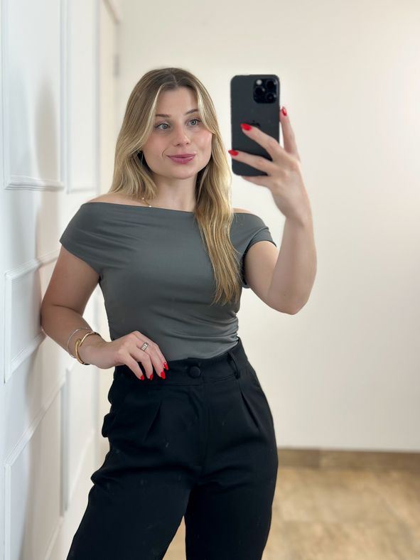 Blusa Poliamida Ombro a Ombro Chumbo