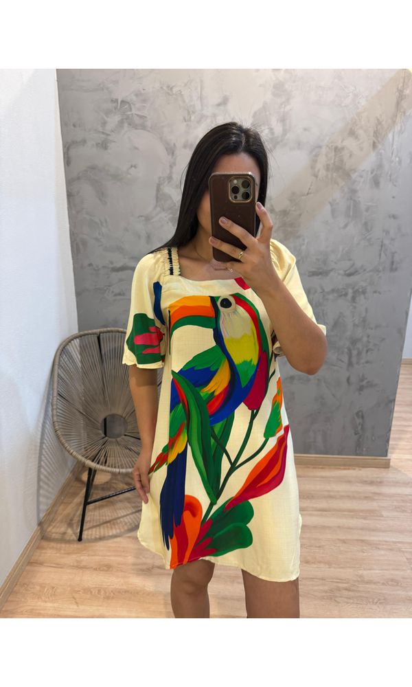 VESTIDO CURTO MANGUINHA ESTAMPADA FUNDO CLARO - 33... - Loja Damas