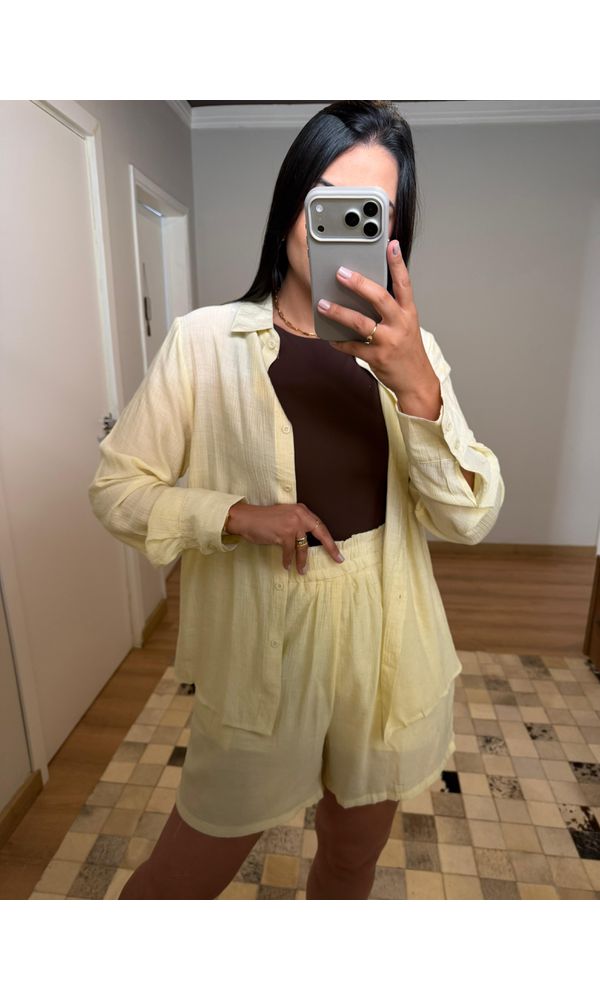 CONJUNTO SHORTS E CAMISA LOVE AMARELO - 23600 - Loja Damas