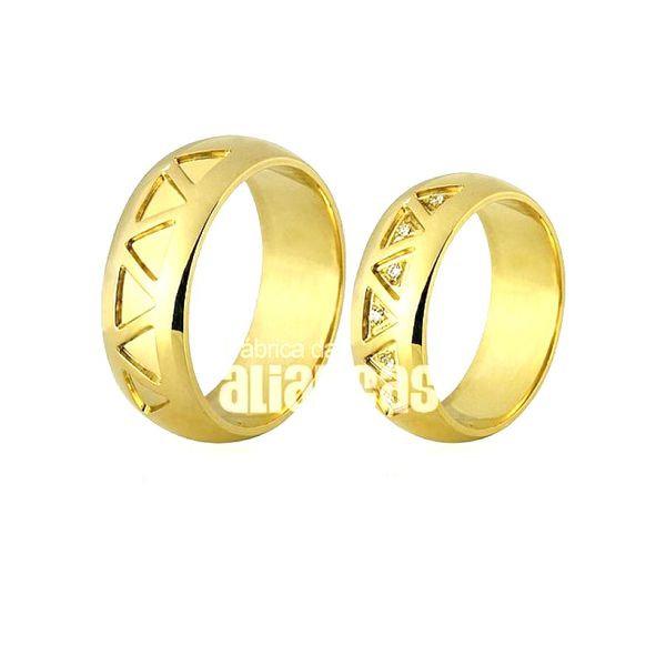 Alianças de Ouro 18k com Diamantes