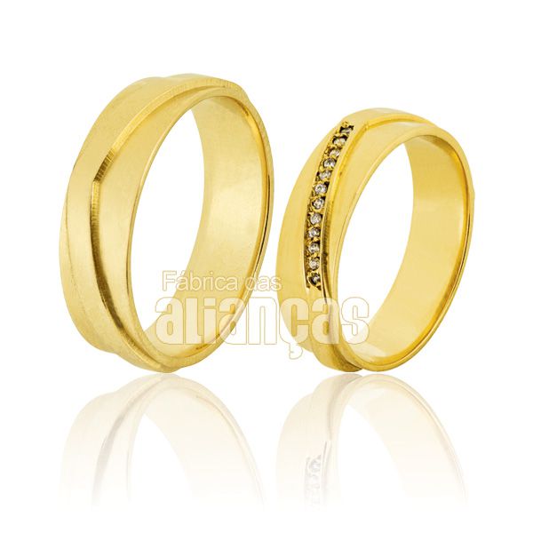 Alianças De Noivado e Casamento Em Ouro Amarelo 18k 0,750 Fa-564 - FA-564 - Fábrica das Alianças