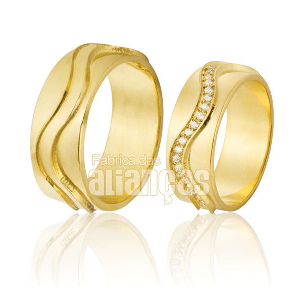 Alianças De Noivado e Casamento Em Ouro Amarelo 18k - FA-647 - Fábrica das Alianças