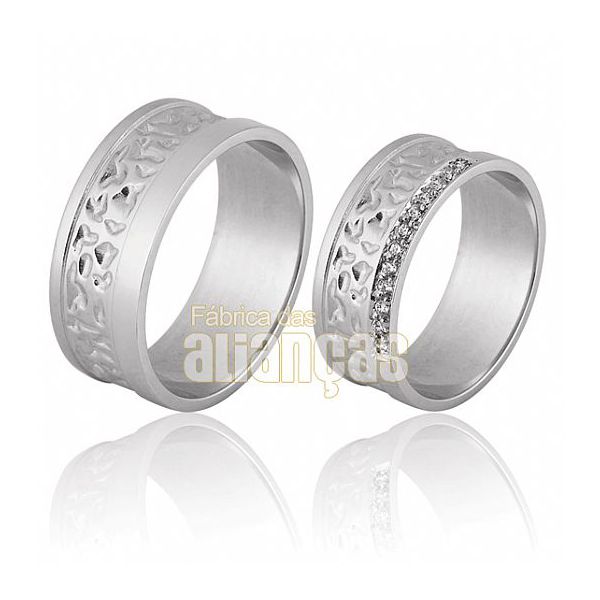 Alianças de Ouro Branco com Diamantes - FA-692-B - Fábrica das Alianças