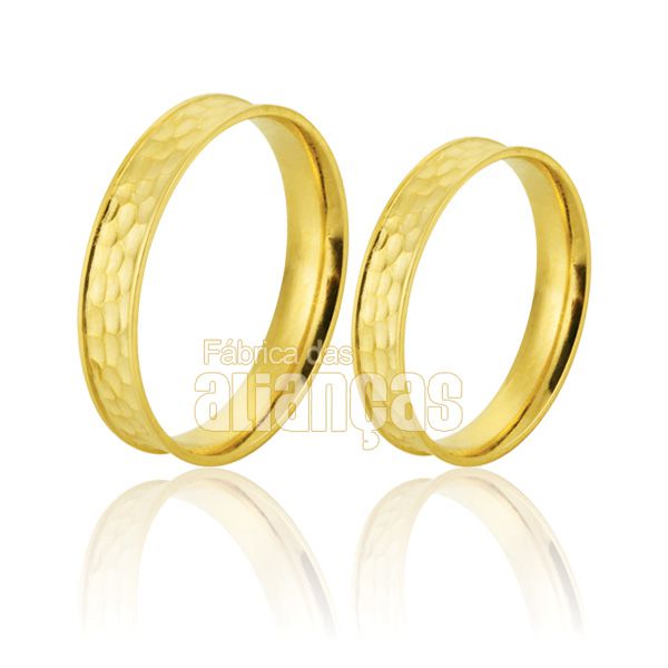 Alianças De Noivado e Casamento Em Ouro Amarelo 18k 0,750 Fa-780 - FA-780 - Fábrica das Alianças