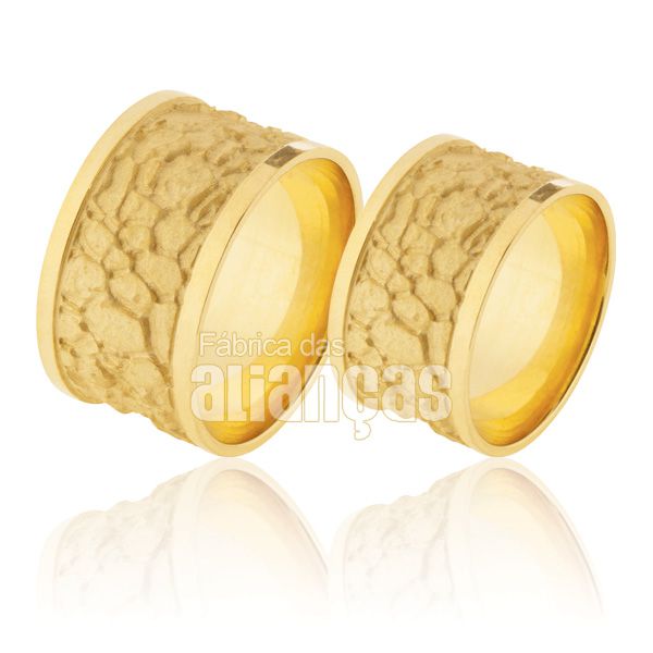 Alianças De Noivado e Casamento Em Ouro Amarelo 18k 0,750 Fa-920 - FA-920 - Fábrica das Alianças