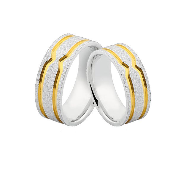 Alianças De Prata e Detalhes Banhado a Ouro
