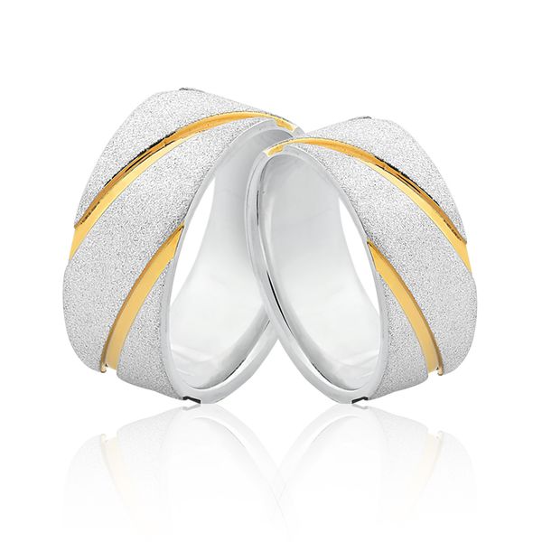 Alianças De Prata e Detalhes Banhado a Ouro