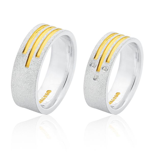 Alianças De Prata e Detalhes Banhado a Ouro