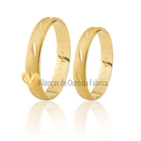 Aliança Diamantada Em Ouro