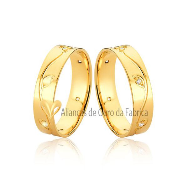 Alianças De Ouro Com Folhas