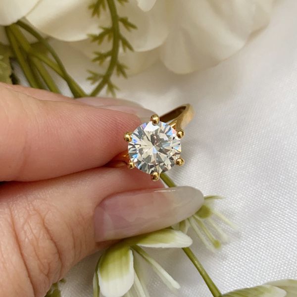 Anel Solitario Banhado a Ouro Modelo Grande com Zirconia 
