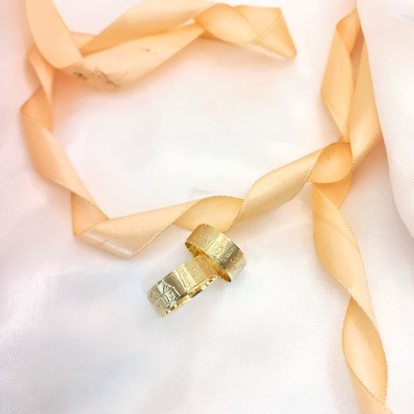 Aliança em Ouro - Modelo Prada