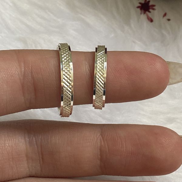 Aliança prata quadrada anatômica 3.5 mm 5 gramas trabalhada no meio