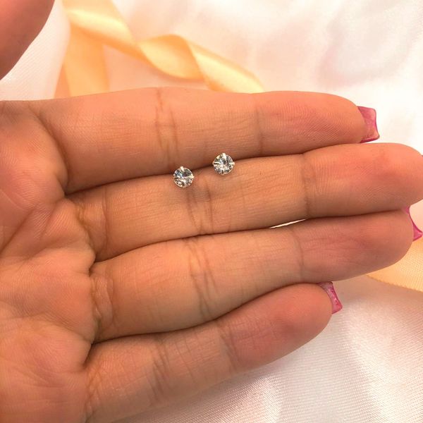 Brinco Prata Zircônia - Ponto de luz Médio 