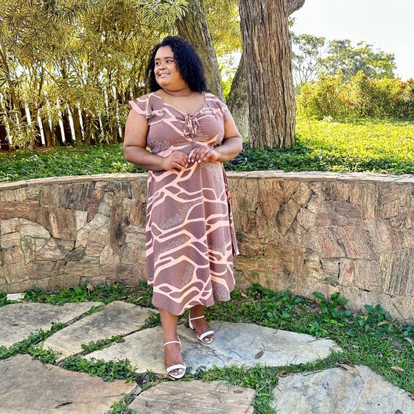Vestido Midi Pietra Plus 