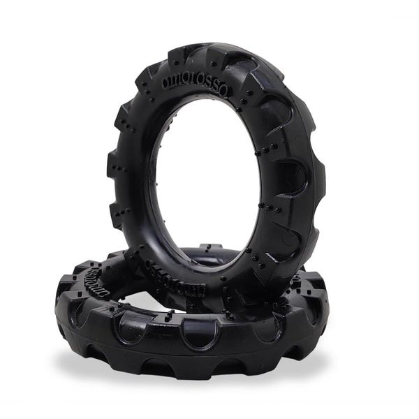 Pneu amorosso preto