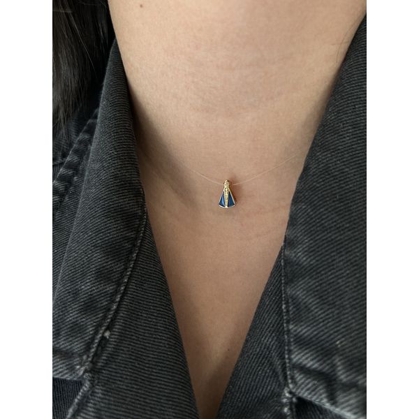 Colar Fio de Nylon com Nossa Senhora Banhada a Ouro