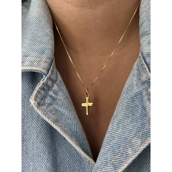 Colar Cruz Abaulada Banhado a Ouro