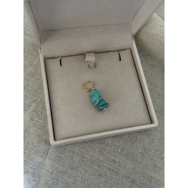 PINGENTE CASCATA PEDRA NATURAL TURQUESA 