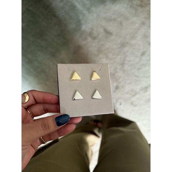 Brinco Triângulo Liso