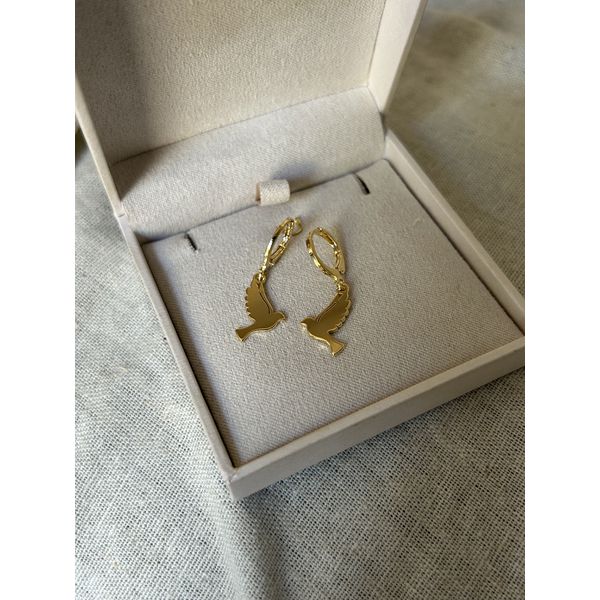 BRINCO ARGOLINHA ESPÍRITO SANTO BANHADO A OURO 