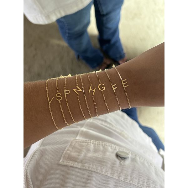 Pulseira Inicial Lisa Banhada a Ouro 