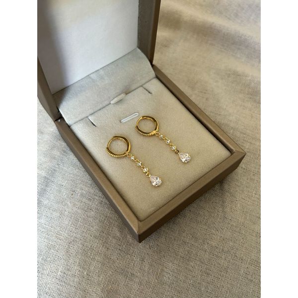 BRINCO ARGOLA FIO PONTO DE LUZ BANHADO A OURO 