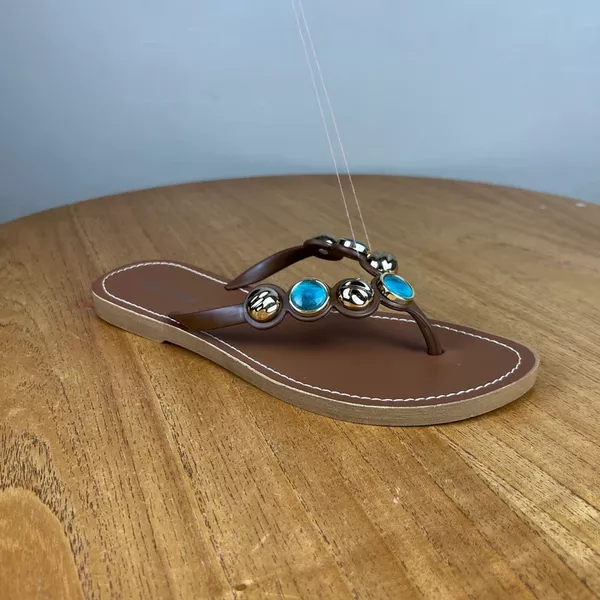 Chinelo Feminino A.B Marrom com Aplicações Decorativas