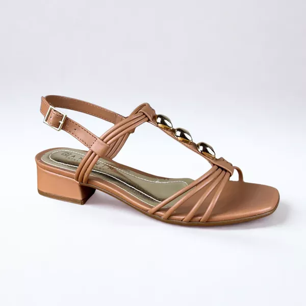 Sandália Feminina Ramarim Caramelo com Salto Baixo e Detalhes Metalizados