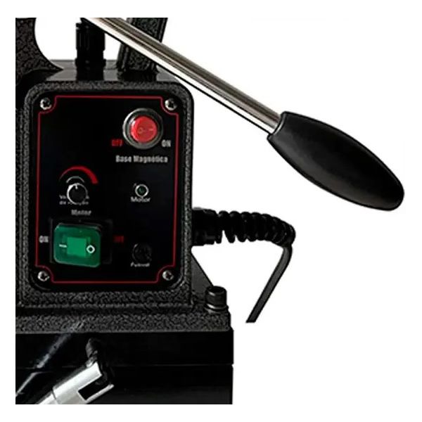 FURADEIRA COM BASE MAGNETICA FE50C MERAX | ARARENSEFERRAMENTAS