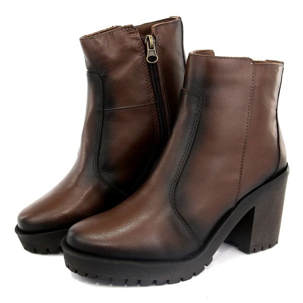 Bota Feminina em Couro Salto Médio - Fumex