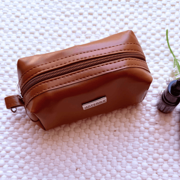 Necessaire Pettit Travel Caramelo dōTERRA Para 10 Frascos De 5ml
