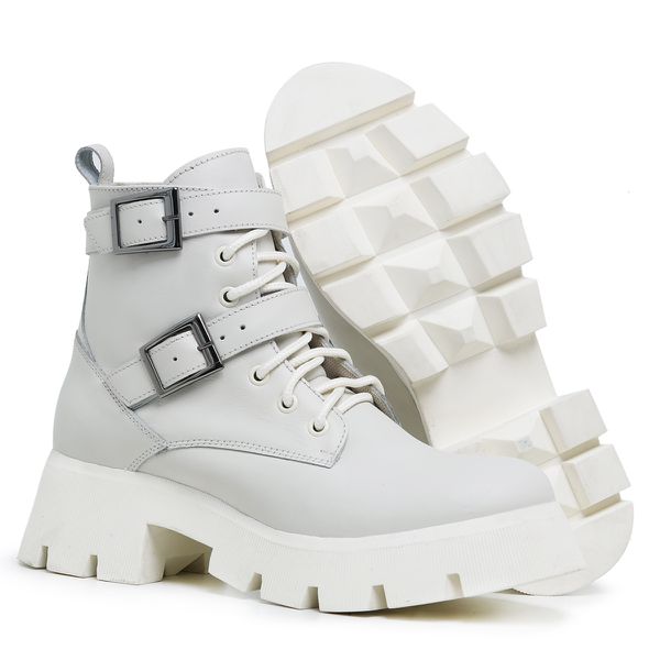 Coturno Feminino Sumess Tratorado Em Couro Legítimo Off White