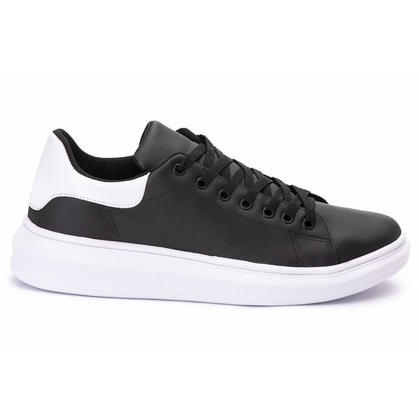 Adidas montant store