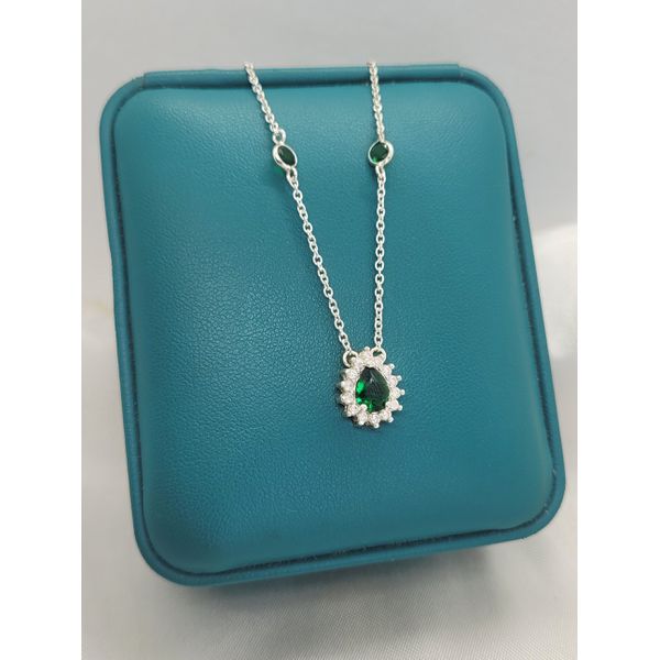 Colar Choker Em Prata 925 De Gota Cravejado Com Zircônia Verde