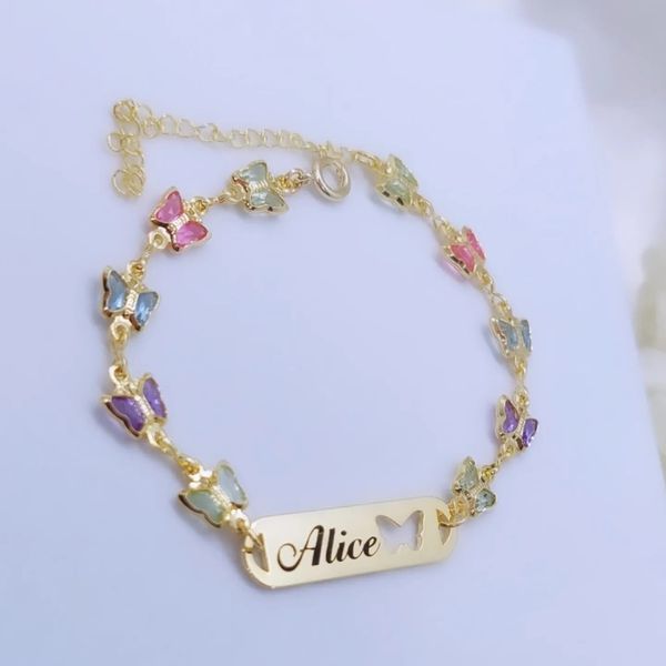 Pulseira Personalizada Infantil Chapinha e Borboletas Banhada a Ouro